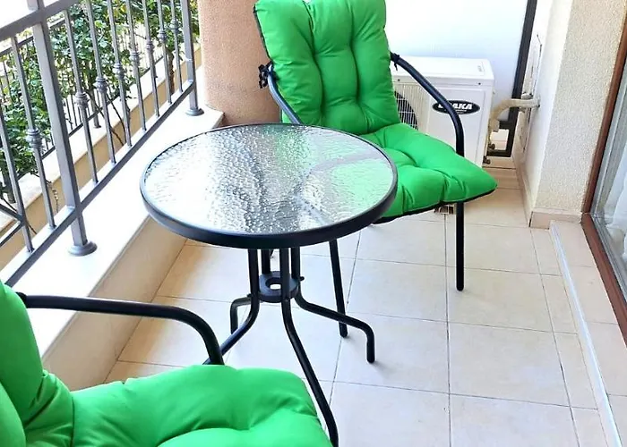 Patrick's - Sorrento Sole Mare, * 圣弗拉斯